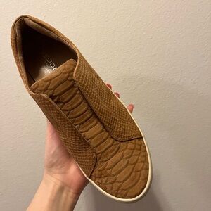 J slides caramel leather